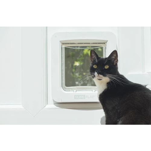 SureFlap Microchip Pet Door Connect For Cats & Small Dogs 8 SureFlap Microchip Pet Door Connect For Cats & Small Dogs - Image 6